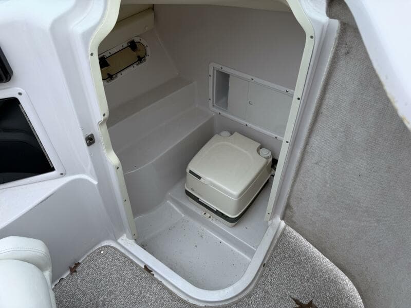 2005 Four Winns 250 Horizon