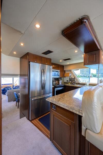 2005 Pacific Mariner 85