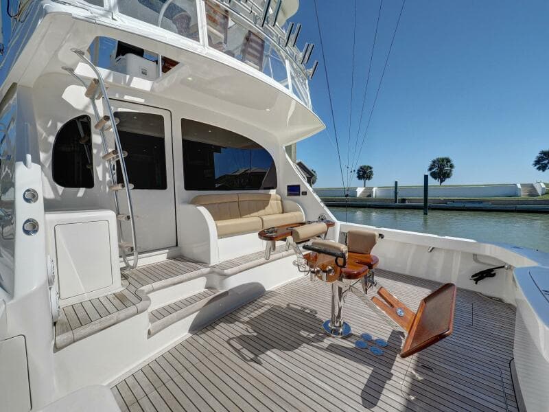 2017 Viking 52 Convertible 