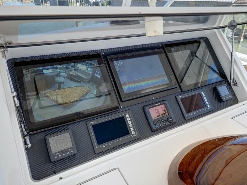 2017 Viking 52 Convertible 