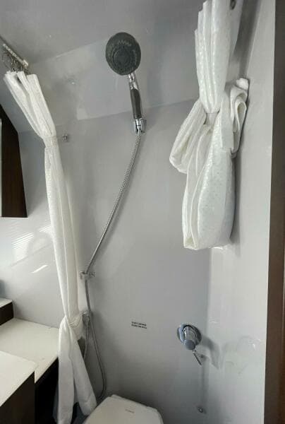 Cruisers Yachts 38 GLS -