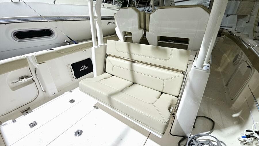 2018 Pursuit 328 Sport