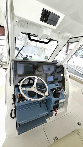 2018 Pursuit 328 Sport