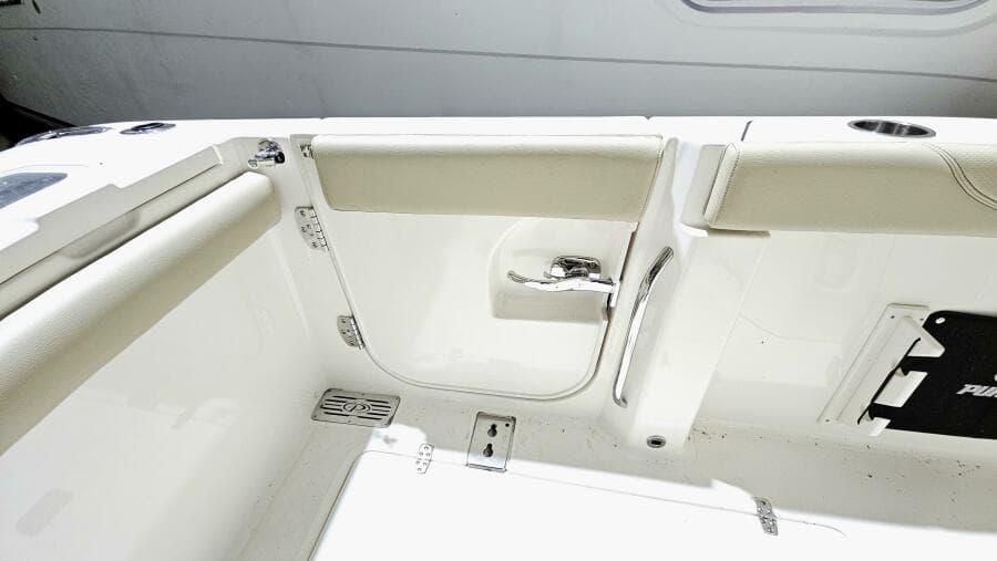 2018 Pursuit 328 Sport