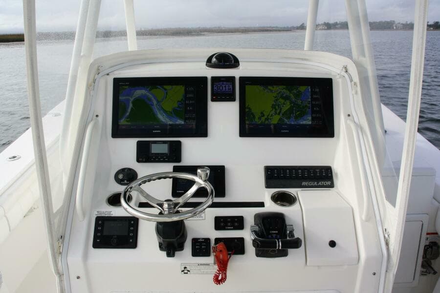 Regulator 34 Perchy- Helm