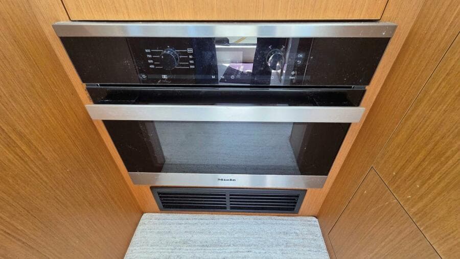 2019 Beneteau Swift Trawler 35