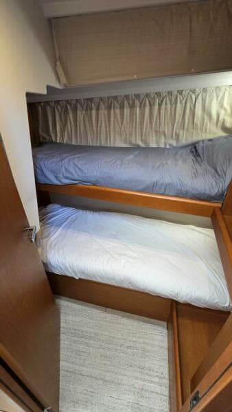 2019 Beneteau Swift Trawler 35