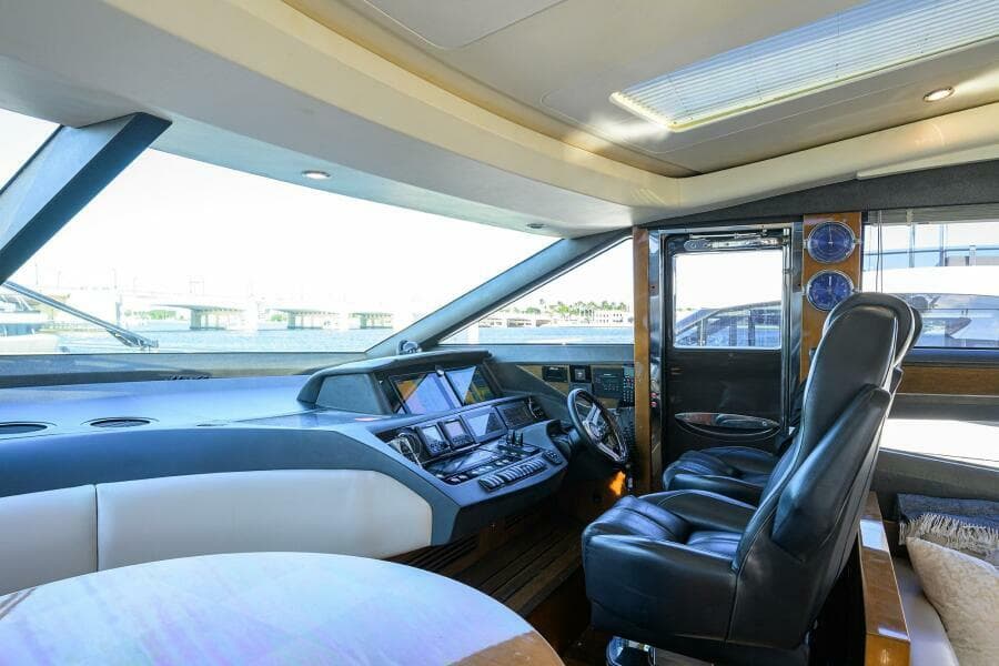 2013 Princess V72 Express Yacht - Photo 24