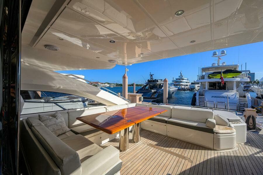 2013 Princess V72 Express Yacht - Photo 10