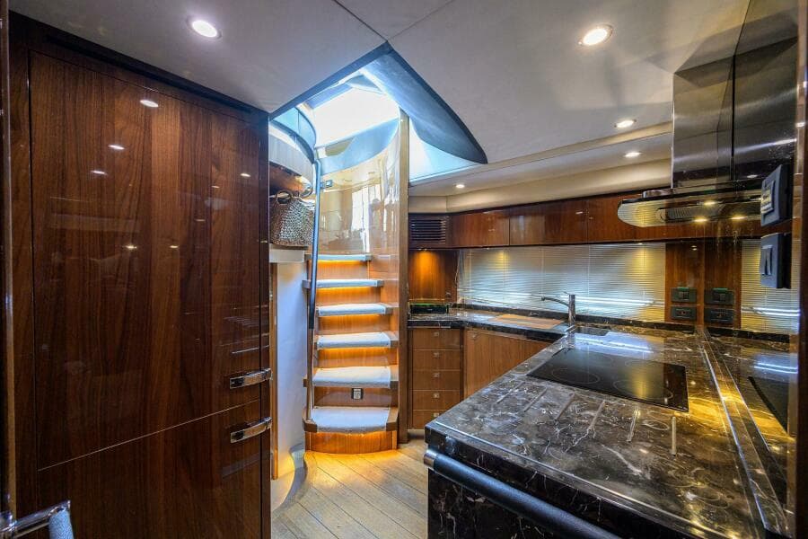 2013 Princess V72 Express Yacht - Photo 28