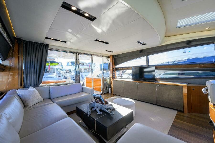 2013 Princess V72 Express Yacht - Photo 20