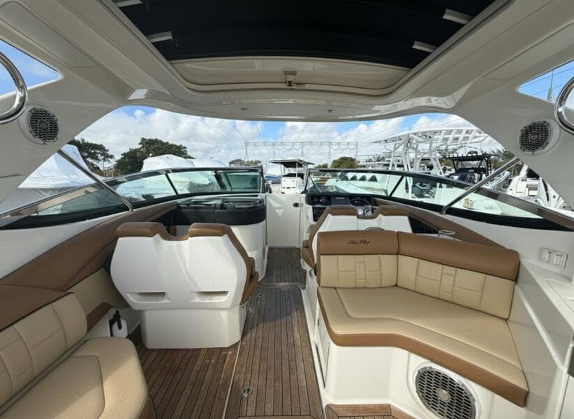 2015 Sea Ray SLX 350