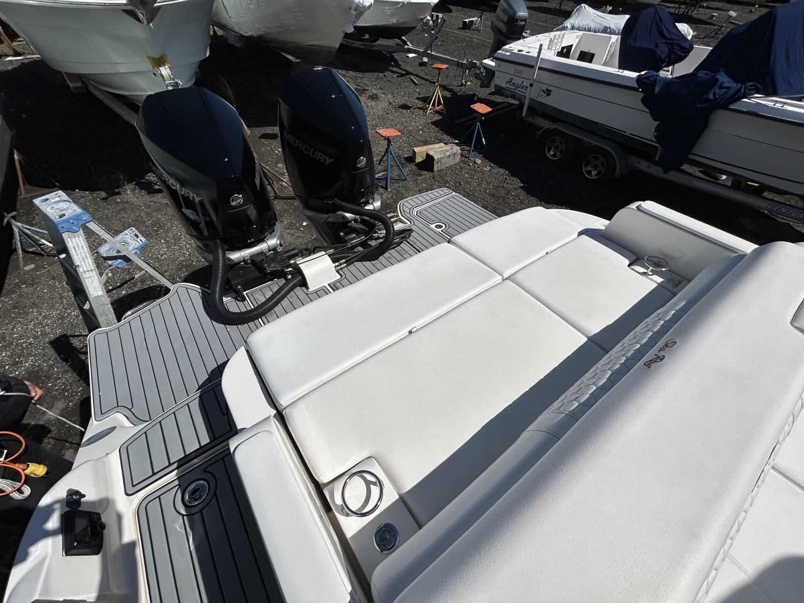 2018 Sea Ray SDX 290 Outboard - Photo 3