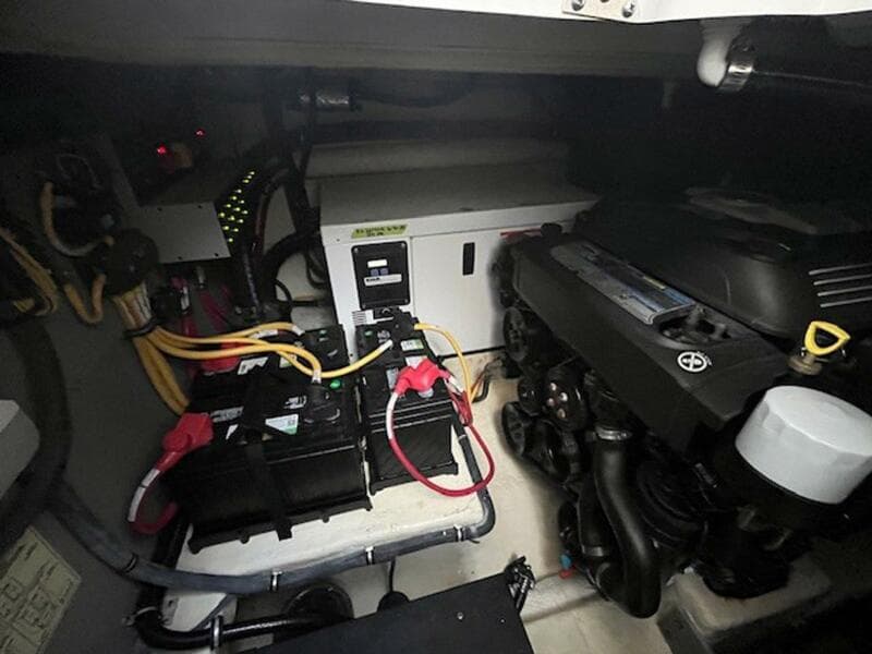 2018 Monterey 335 Sport Yacht