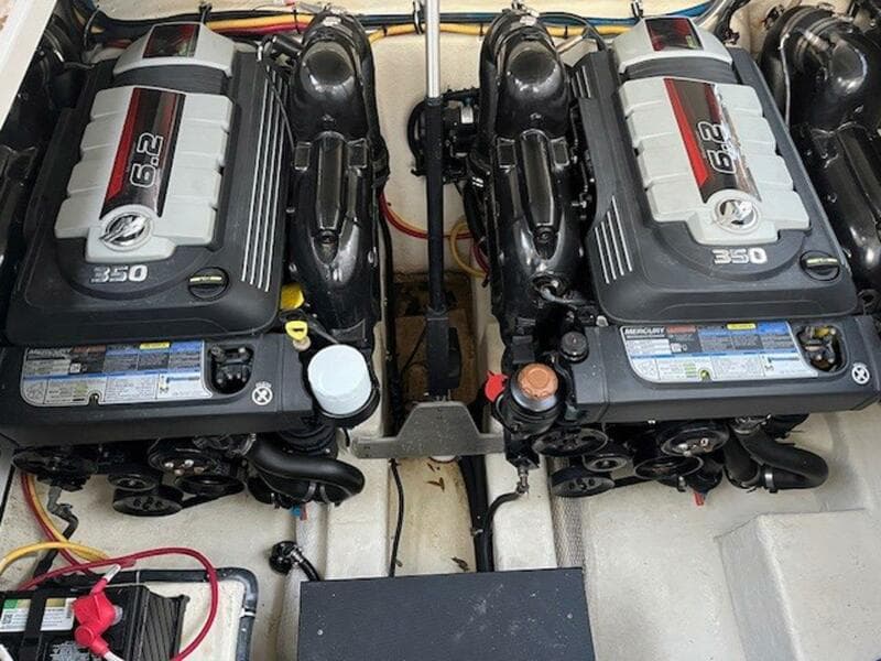 2018 Monterey 335 Sport Yacht