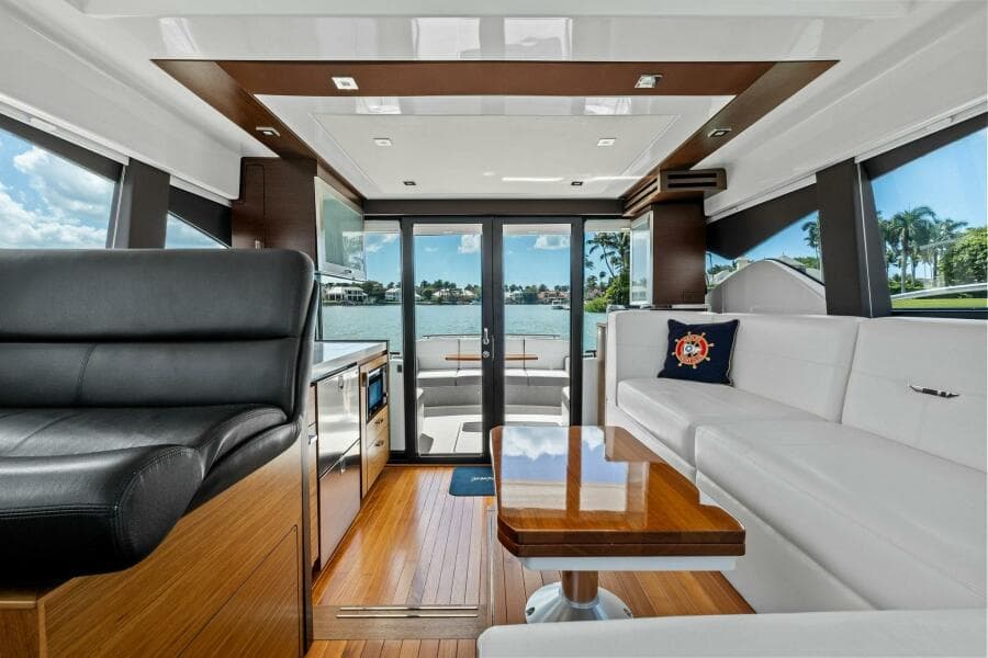 2018 Tiara Yachts C44