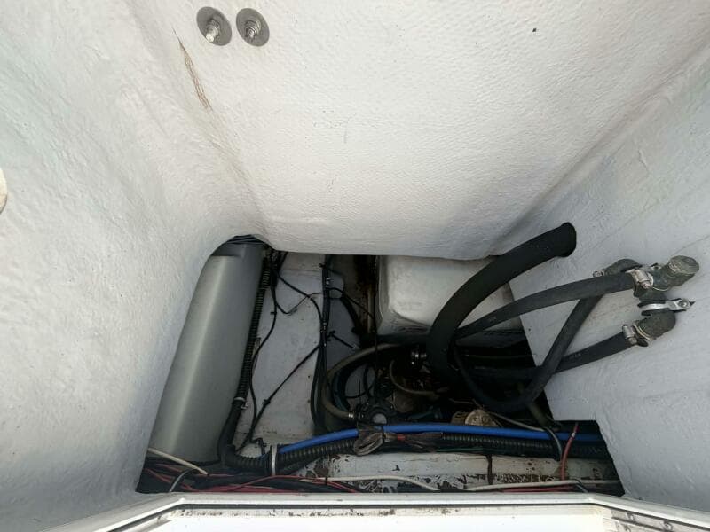 2007 Century 3200 WA