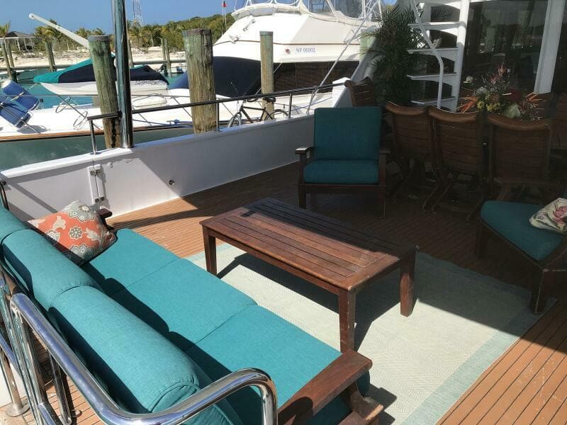 Aft Deck Seating  
