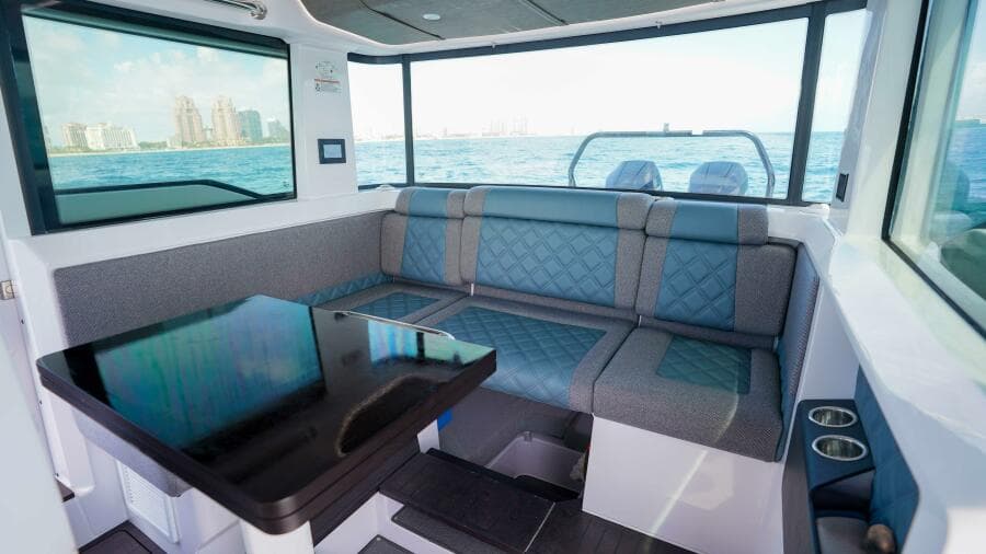 2024 Axopar 37 XC Cross Cabin