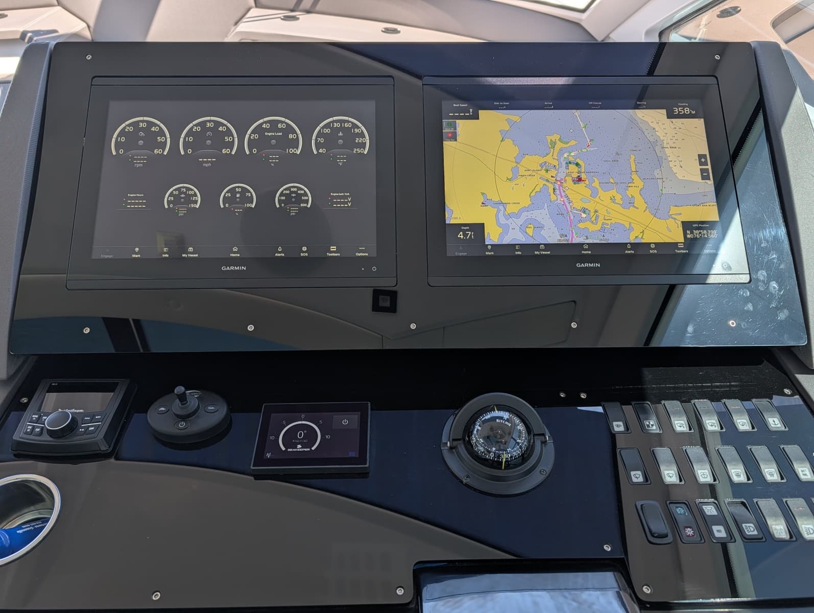 2022 Cruisers Yachts 54 Cantius - Photo 96