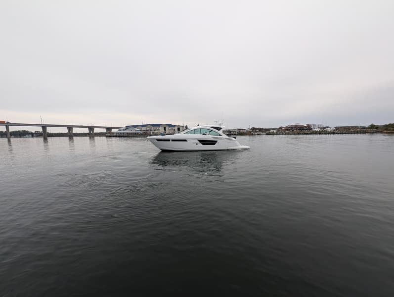 2022 Cruisers Yachts 54 Cantius