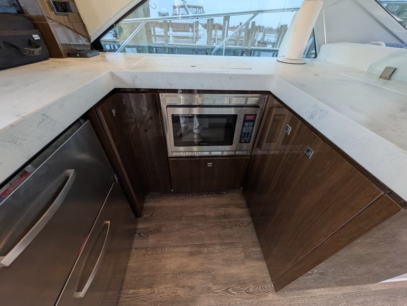 2022 Cruisers Yachts 54 Cantius