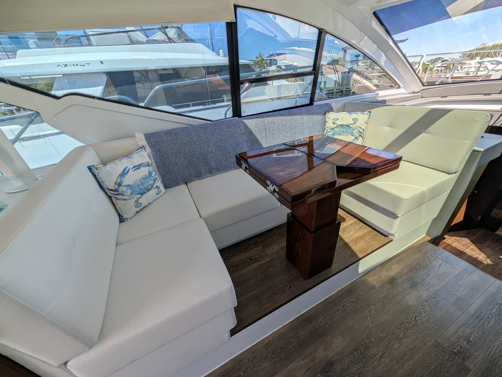 2022 Cruisers Yachts 54 Cantius - Photo 99