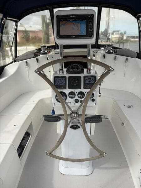 2004 Catalina 350