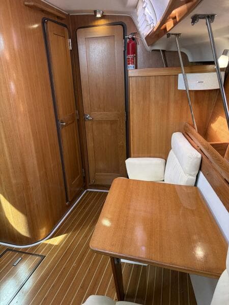 2004 Catalina 350