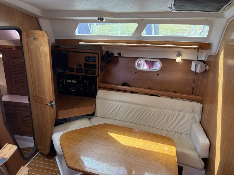 2004 Catalina 350