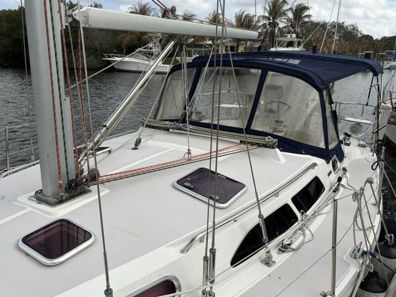 2004 Catalina 350