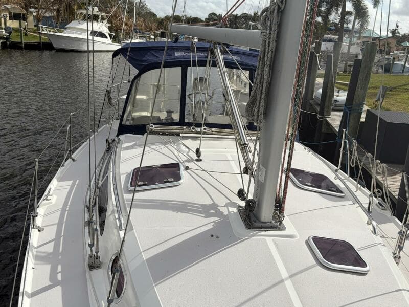 2004 Catalina 350