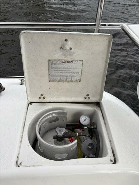 2004 Catalina 350