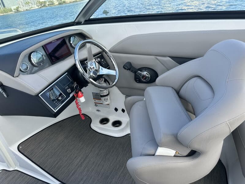 2022 Four Winns HD8 OB