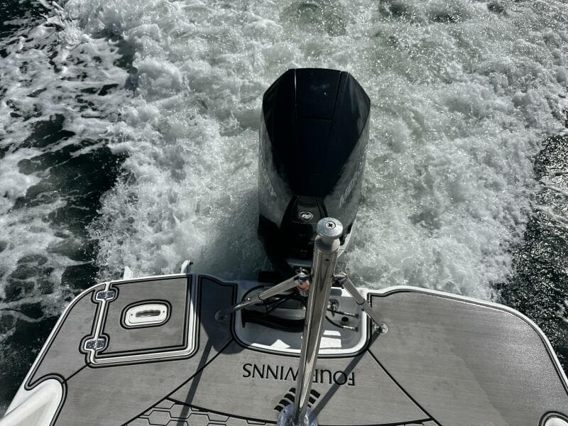 2022 Four Winns HD8 OB