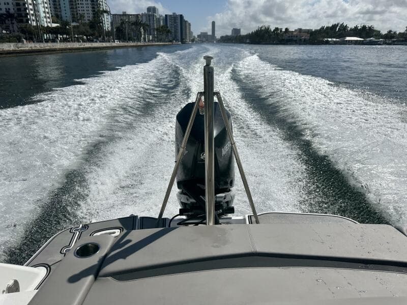 2022 Four Winns HD8 OB