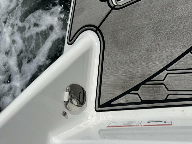 2022 Four Winns HD8 OB