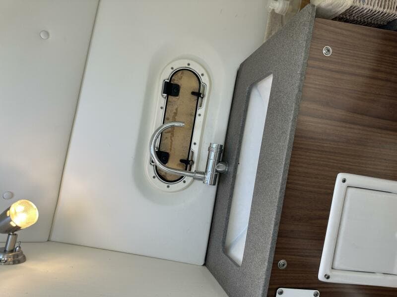 2022 Four Winns HD8 OB