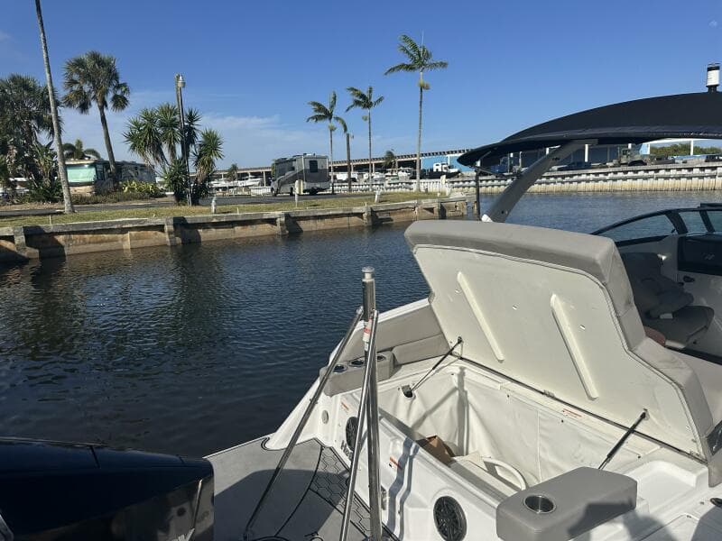 2022 Four Winns HD8 OB