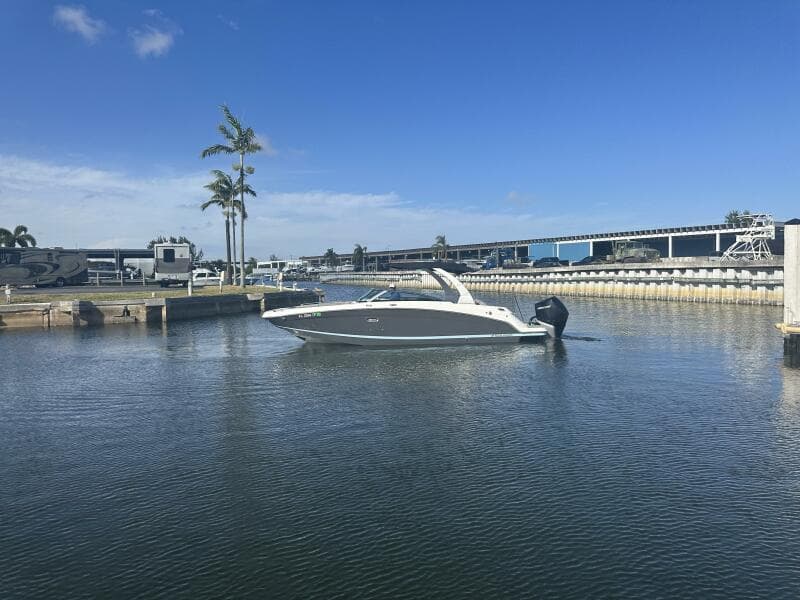 2022 Four Winns HD8 OB