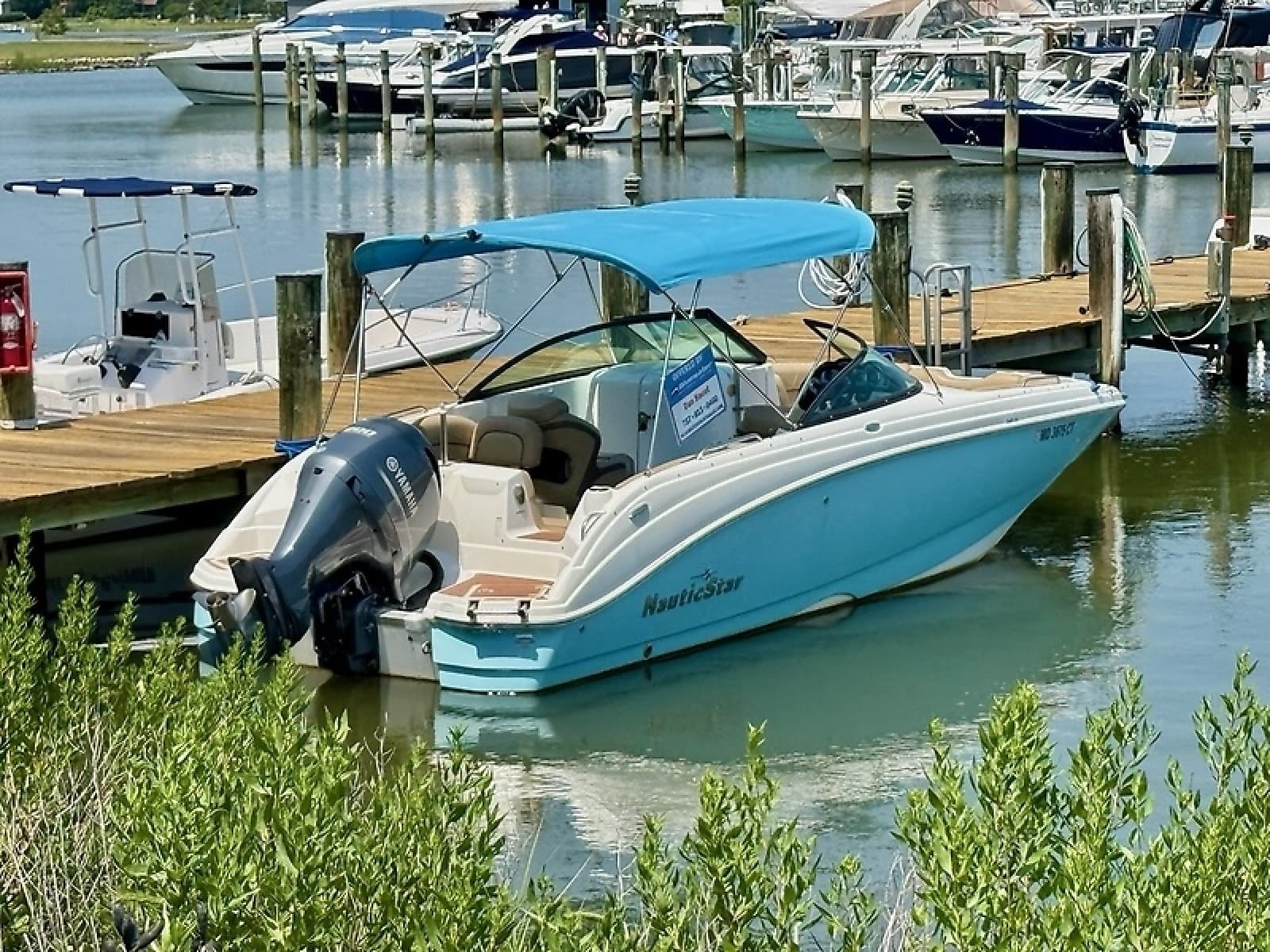 2019 NauticStar 243 DC - Photo 2
