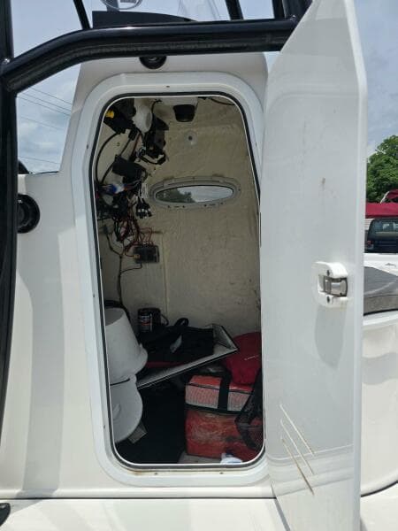 2023 Sea Pro 248 Bay