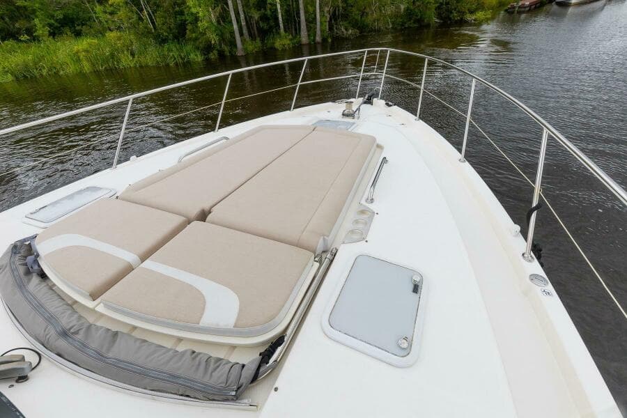 2021 Riviera 5400 Sport Yacht Platinum Edition