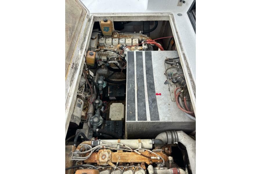 1994 Harbor Master 52 Coastal Cruiser