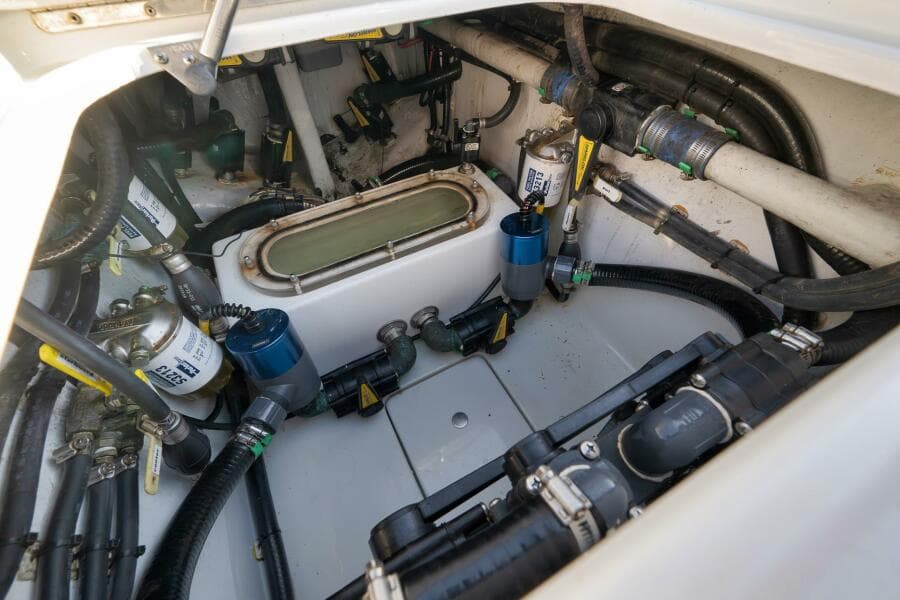 2021 Contender 39 ST