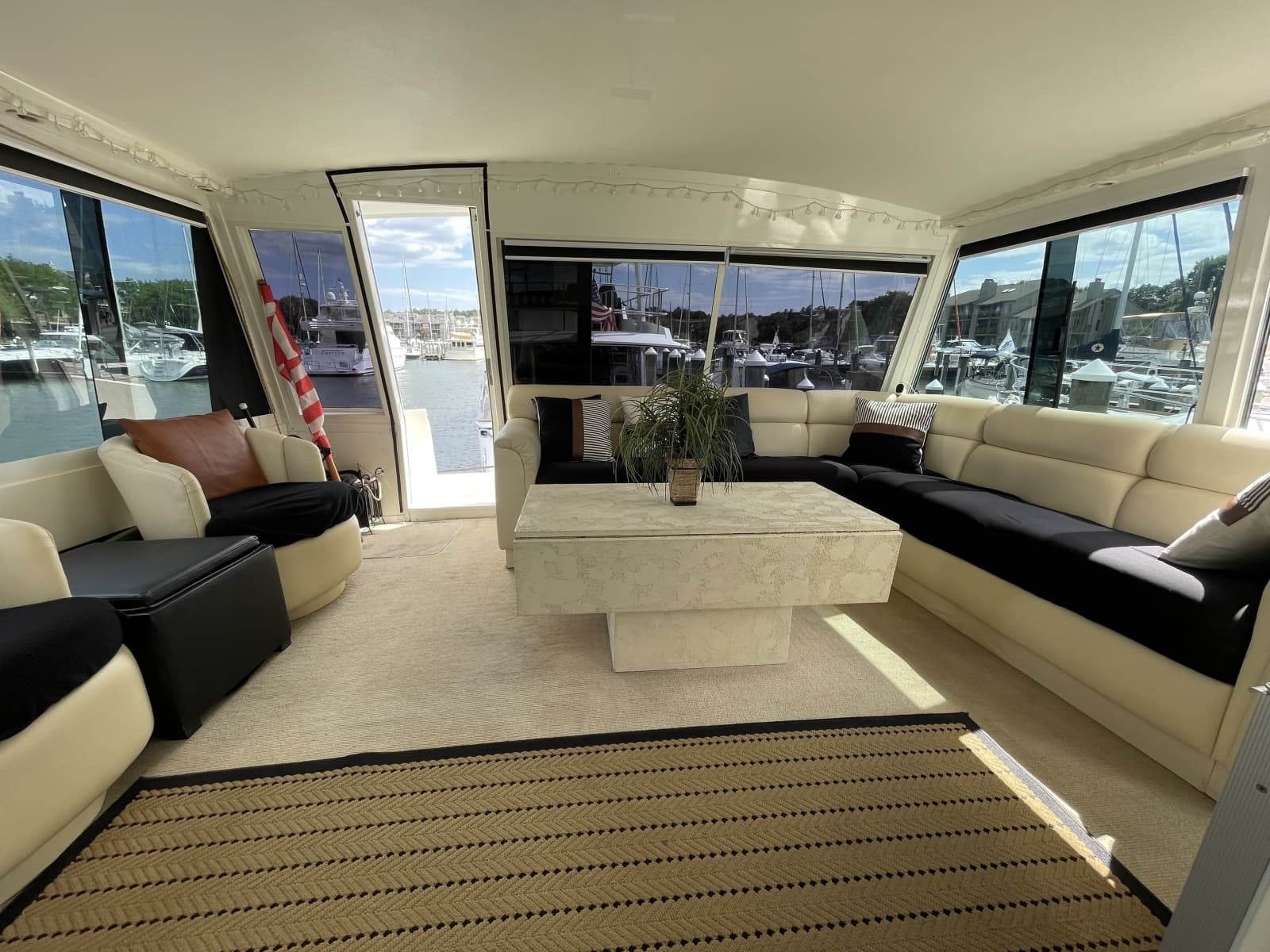 1995 Viking 54 Sports Yacht - Photo 5