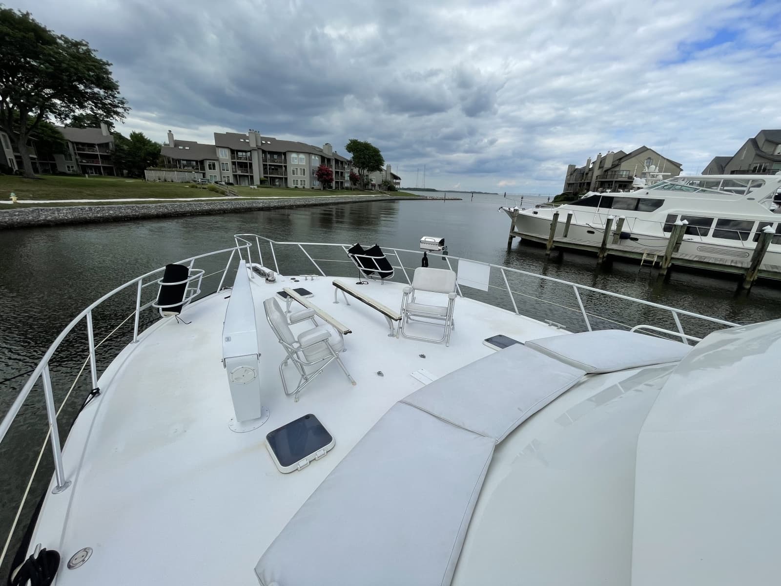 1995 Viking 54 Sports Yacht - Photo 20