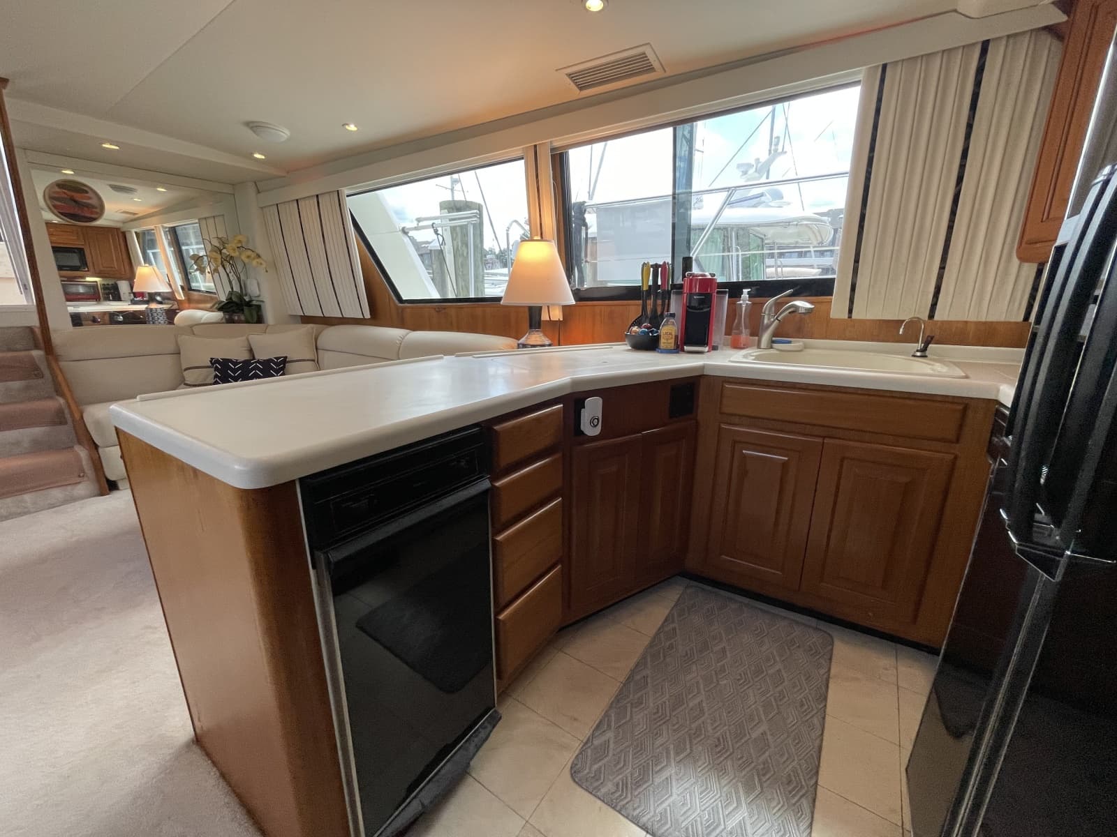 1995 Viking 54 Sports Yacht - Photo 9