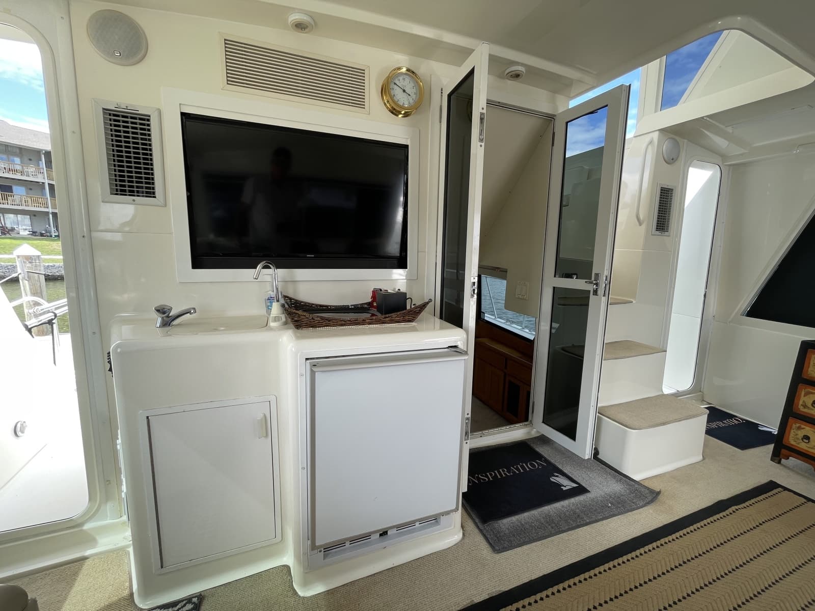 1995 Viking 54 Sports Yacht - Photo 8