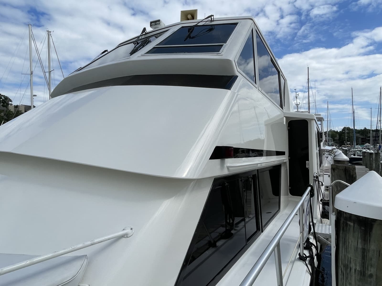 1995 Viking 54 Sports Yacht - Photo 29